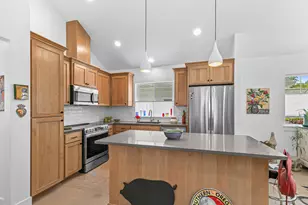 583 Coffee Ln, Ashland, OR 97520 - Photo 7