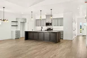 3723 Ford Dr, Medford, OR 97504 - Photo 19