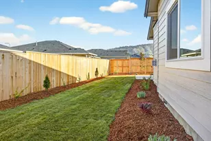 3723 Ford Dr, Medford, OR 97504 - Photo 15