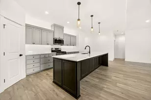 3723 Ford Dr, Medford, OR 97504 - Photo 23