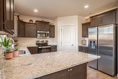 3529 Carlin Drive, Medford, OR 97504 - Photo 7