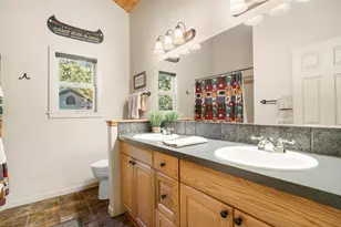 57532 Tamarack Ln, Sunriver, OR 97707 - Photo 15