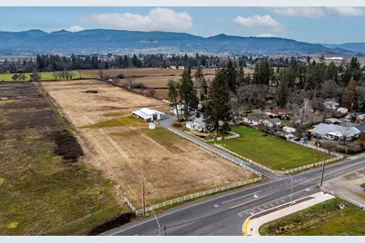 408 Oak Grove Road, Medford, OR 97501 - Photo 65