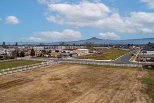 408 Oak Grove Rd, Medford, OR 97501 - Photo 25