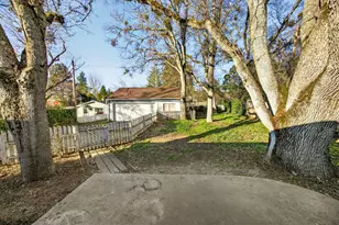 657 S Keene Way Dr, Medford, OR 97504 - Photo 25