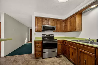 657 S Keene Way Drive, Medford, OR 97504 - Photo 13