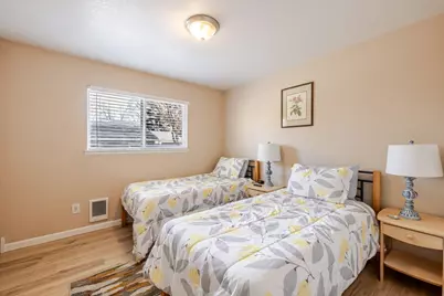 2142 NE Monterey Avenue, Bend, OR 97701 - Photo 15