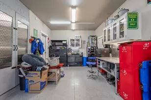 20811 Beaumont Dr, Bend, OR 97701 - Photo 23