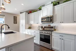 20811 Beaumont Dr, Bend, OR 97701 - Photo 5