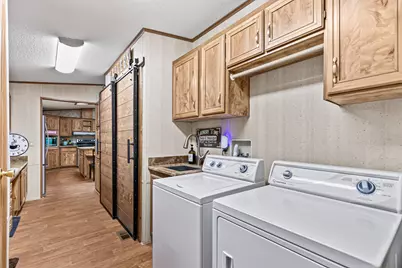 3610 Pleasant Creek Road, Rogue River, OR 97537 - Photo 17