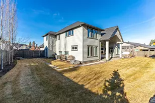 60836 SW Headwaters Loop, Bend, OR 97702 - Photo 55