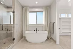 60836 SW Headwaters Loop, Bend, OR 97702 - Photo 31