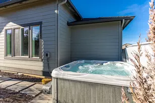 60836 SW Headwaters Loop, Bend, OR 97702 - Photo 57