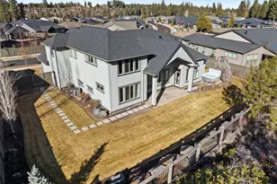 60836 SW Headwaters Loop, Bend, OR 97702 - Photo 3