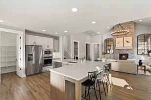 60836 SW Headwaters Loop, Bend, OR 97702 - Photo 15