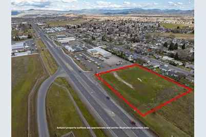 8074 Crater Lake Highway, White City, OR 97503 - Photo 3