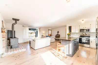 708 NW Greenwood, Redmond, OR 97756 - Photo 3