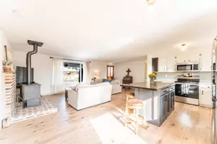 708 NW Greenwood, Redmond, OR 97756 - Photo 3