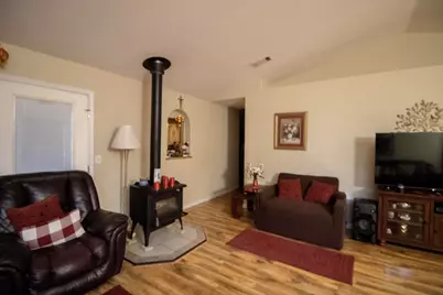 157 N Junction Avenue, Cave Junction, OR 97523 - Photo 11