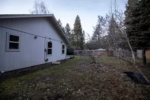 157 N Junction Ave, Cave Junction, OR 97523 - Photo 5