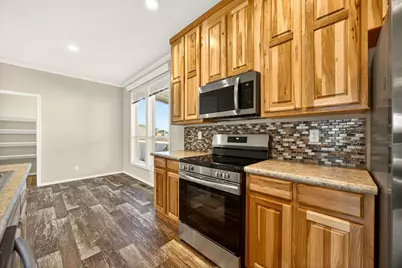 4729 S Pacific Highway #UNIT 24, Phoenix, OR 97535 - Photo 7