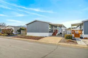 4729 S Pacific Hwy, Phoenix, OR 97535 - Photo 27