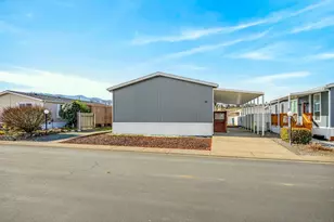 4729 S Pacific Hwy, Phoenix, OR 97535 - Photo 25