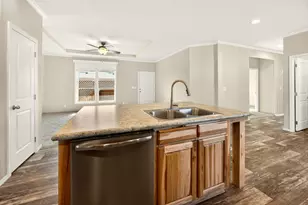 4729 S Pacific Hwy, Phoenix, OR 97535 - Photo 7