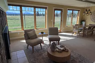 353 S Pine Meadow St, Sisters, OR 97759 - Photo 3
