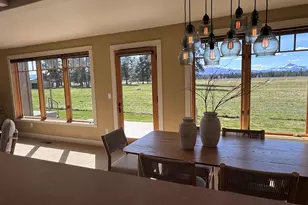 353 S Pine Meadow St, Sisters, OR 97759 - Photo 3