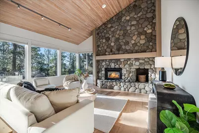 1295 NW City View Drive, Bend, OR 97703 - Photo 3