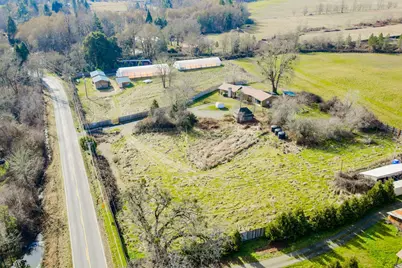 [Address not provided], Williams, OR 97544 - Photo 9