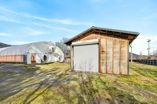 [Address not provided], Williams, OR 97544 - Photo 35