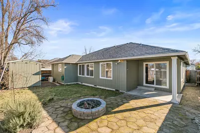 672 Shadow Wood Drive, Medford, OR 97501 - Photo 23