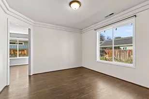 672 Shadow Wood Dr, Medford, OR 97501 - Photo 5