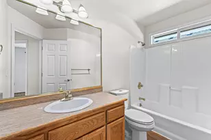 672 Shadow Wood Dr, Medford, OR 97501 - Photo 15