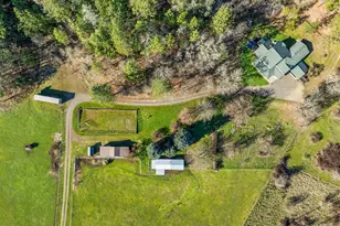 18781 E Evans Creek Rd, Rogue River, OR 97537 - Photo 7