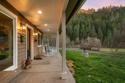 18781 E Evans Creek Road, Rogue River, OR 97537 - Photo 19
