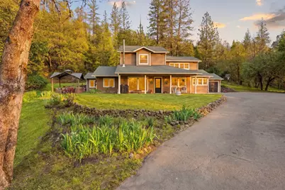 18781 E Evans Creek Road, Rogue River, OR 97537 - Photo 3