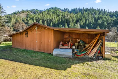 18781 E Evans Creek Road, Rogue River, OR 97537 - Photo 71