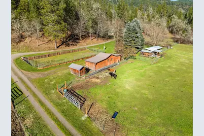 18781 E Evans Creek Road, Rogue River, OR 97537 - Photo 11