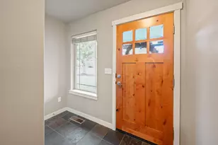 633 SE Glengarry Place, Bend, OR 97702 - Photo 5