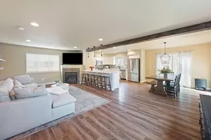 633 SE Glengarry Place, Bend, OR 97702 - Photo 9