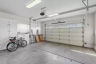 369 Meadow Dr, Ashland, OR 97520 - Photo 31