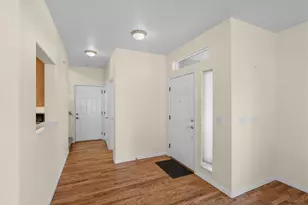 369 Meadow Dr, Ashland, OR 97520 - Photo 15