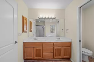 369 Meadow Dr, Ashland, OR 97520 - Photo 23