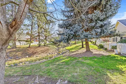 369 Meadow Drive, Ashland, OR 97520 - Photo 35