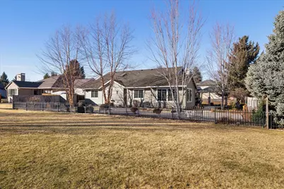 2365 NE Lakeridge Drive, Bend, OR 97701 - Photo 29