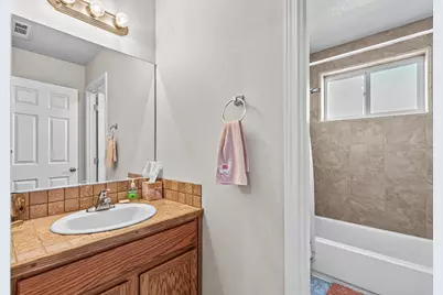 7833 Phaedra Lane, White City, OR 97503 - Photo 3