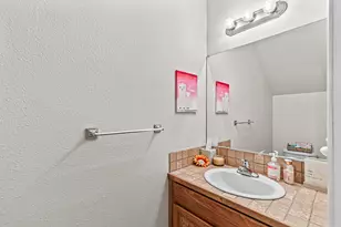 7833 Phaedra Ln, White City, OR 97503 - Photo 15